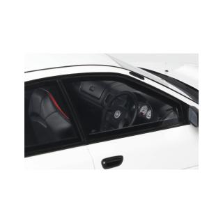SUBARU IMPREZA WRX TYPE RA STI PURE WHITE 2000 OttO mobile 1:18 Resinemodell (Türen, Motorhaube... nicht zu öffnen!)